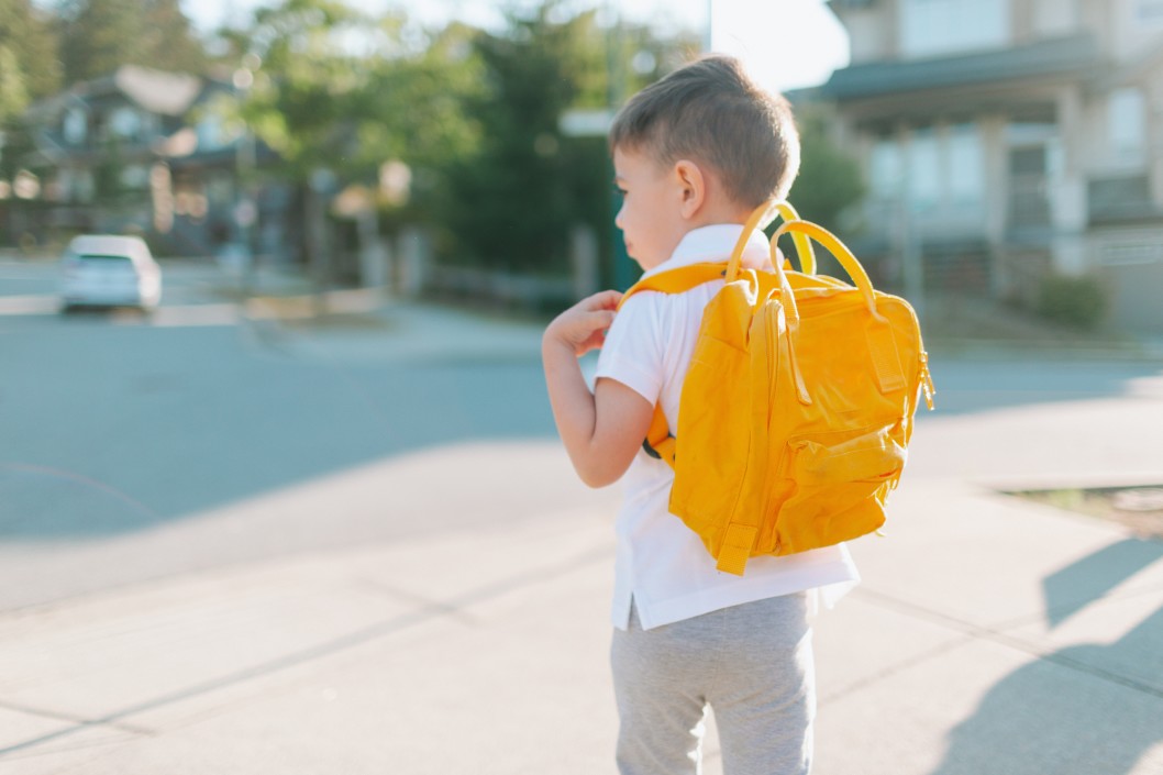 yellow-walking-education-sidewalk-boy-school-school-outside-backpack-september-little-boy_t20_LOpgj7